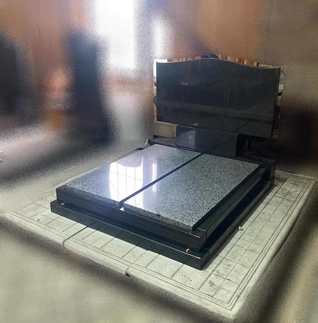 Подвійний пам’ятник №7