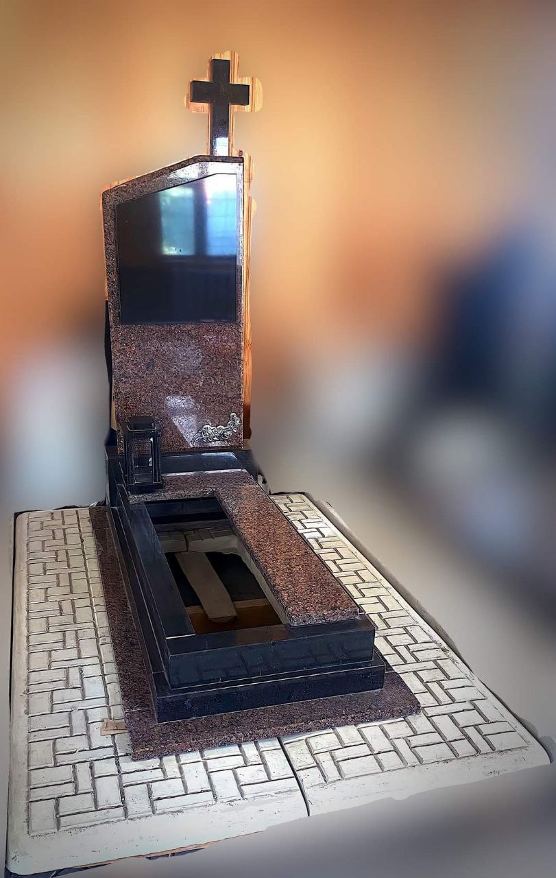 Одинарний пам’ятник №21